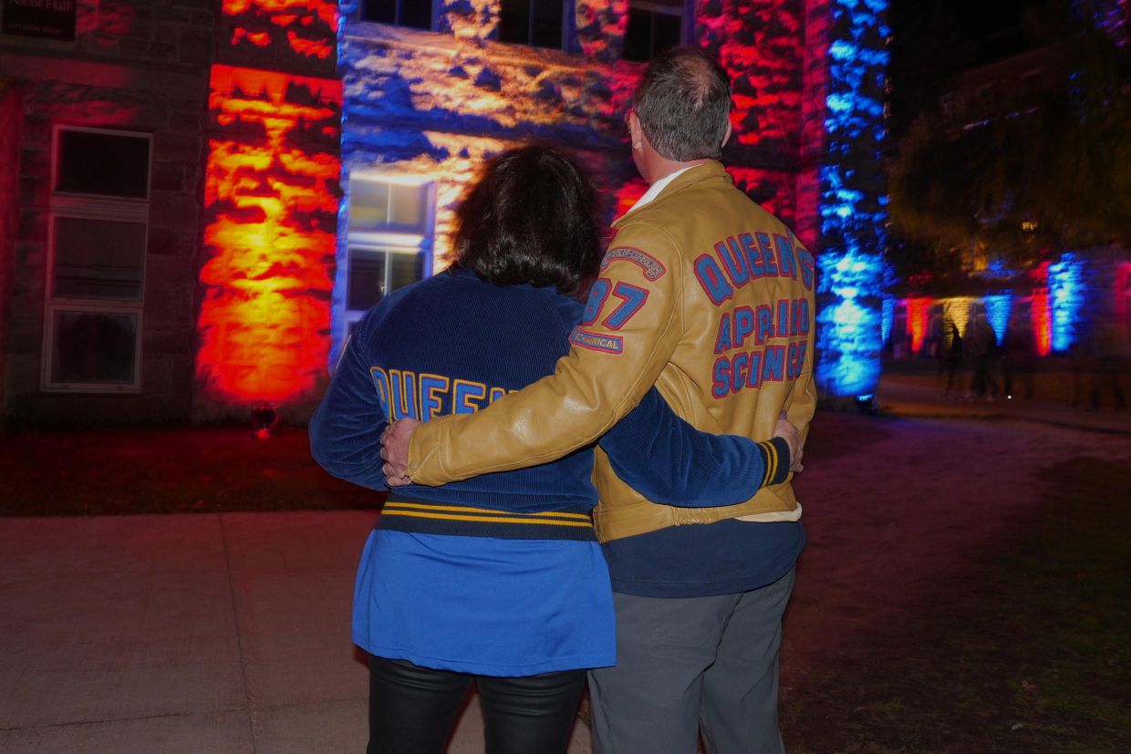 Alumni embrace at Homecoming