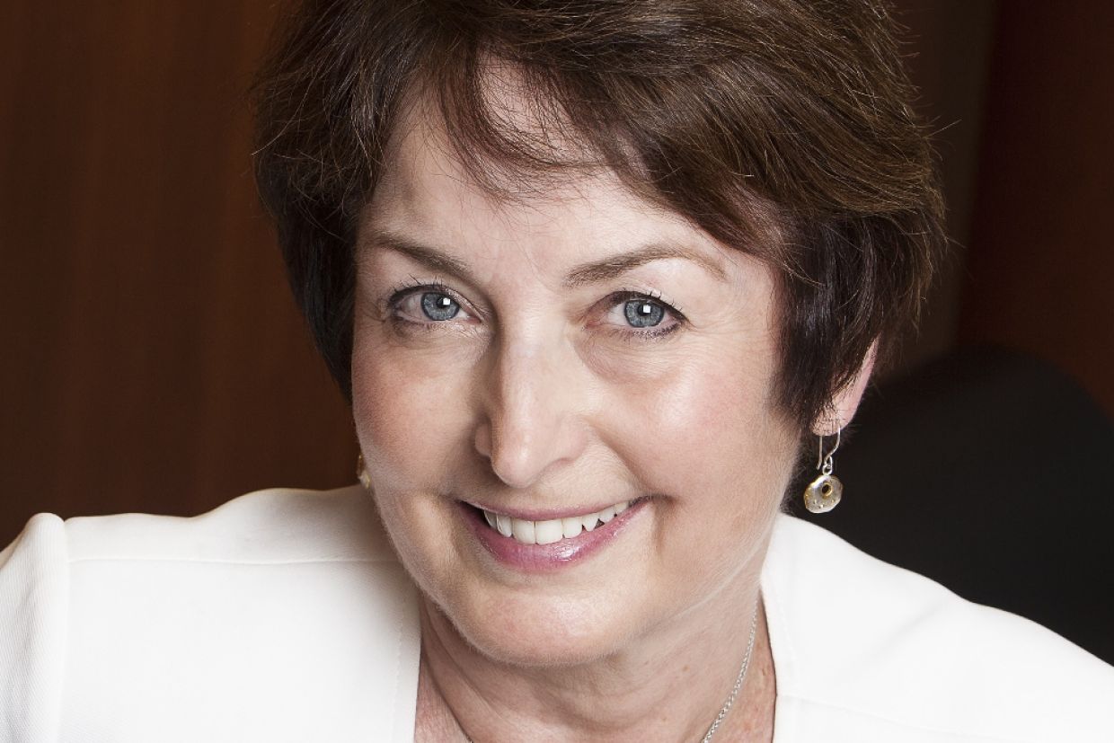 Elizabeth Eisenhauer, Meds'76