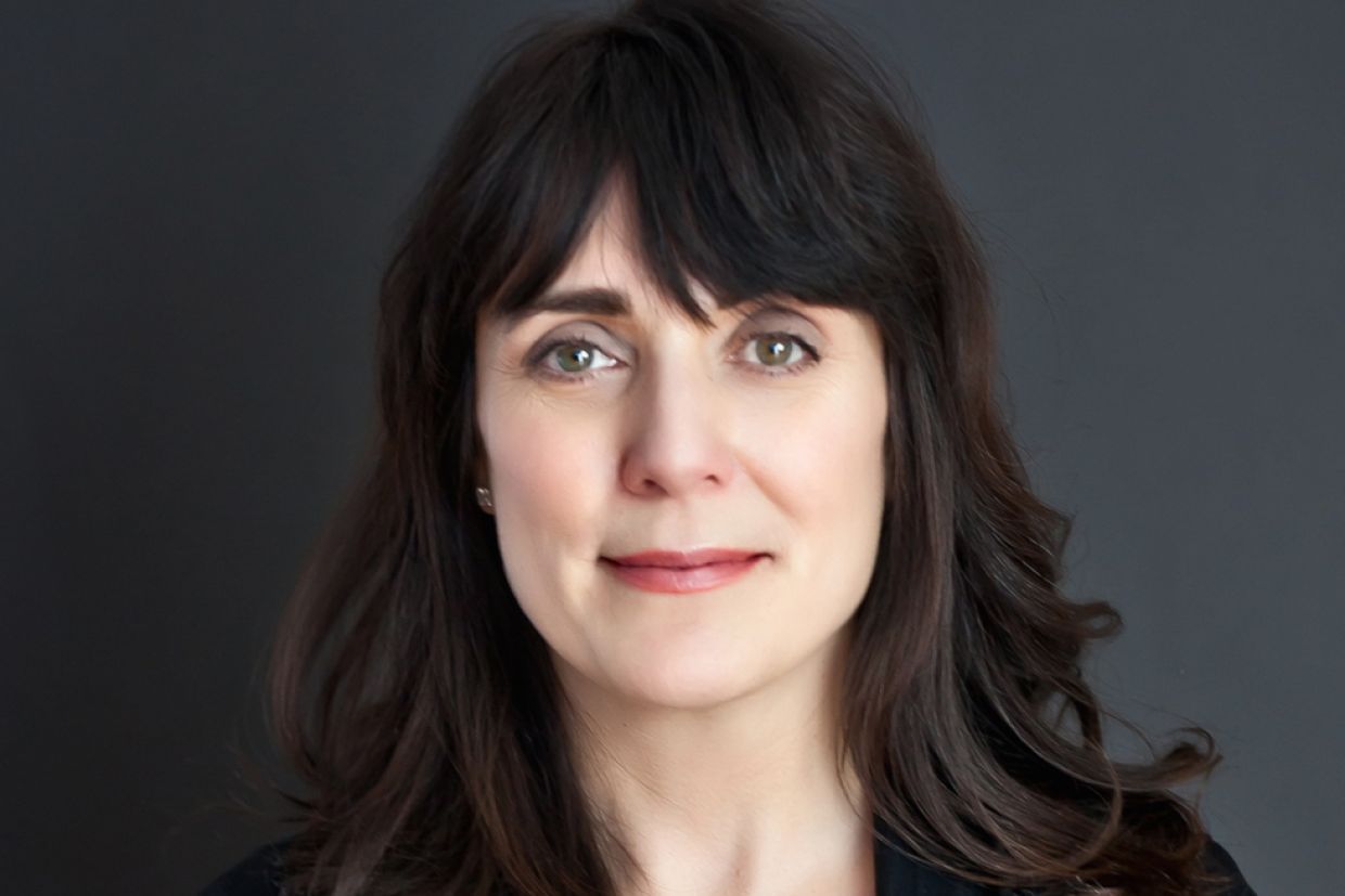 Tracey Stevens headshot