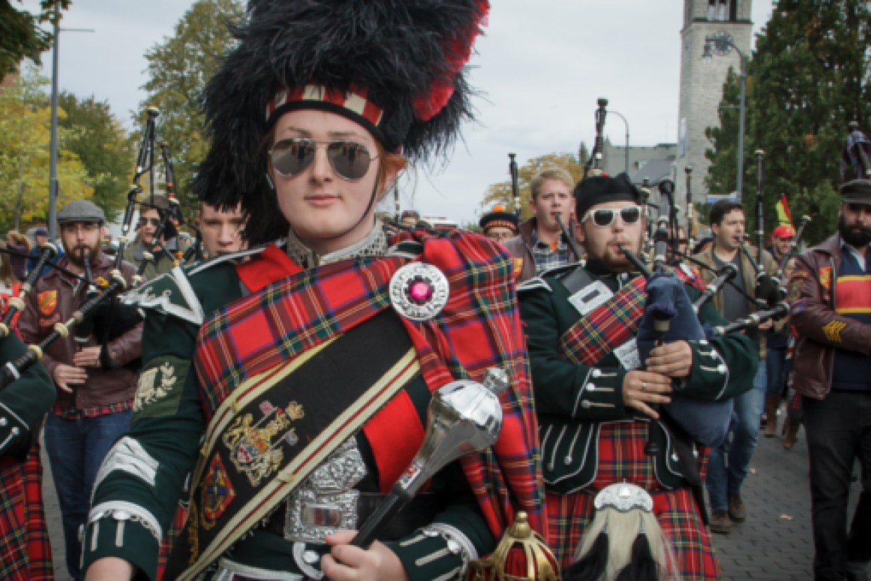 Homecoming Alumni Parade