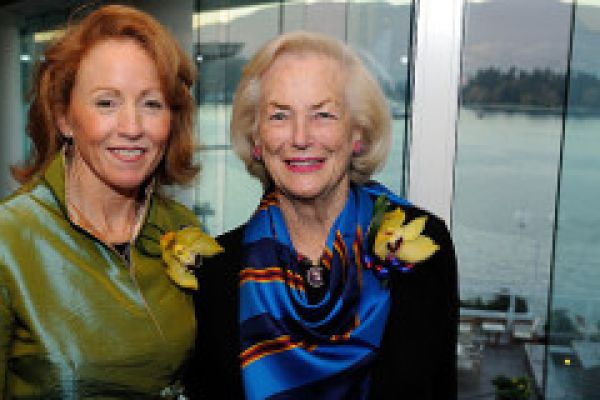 Kathleen Beaumont Hill with award recipient Karen Flavelle