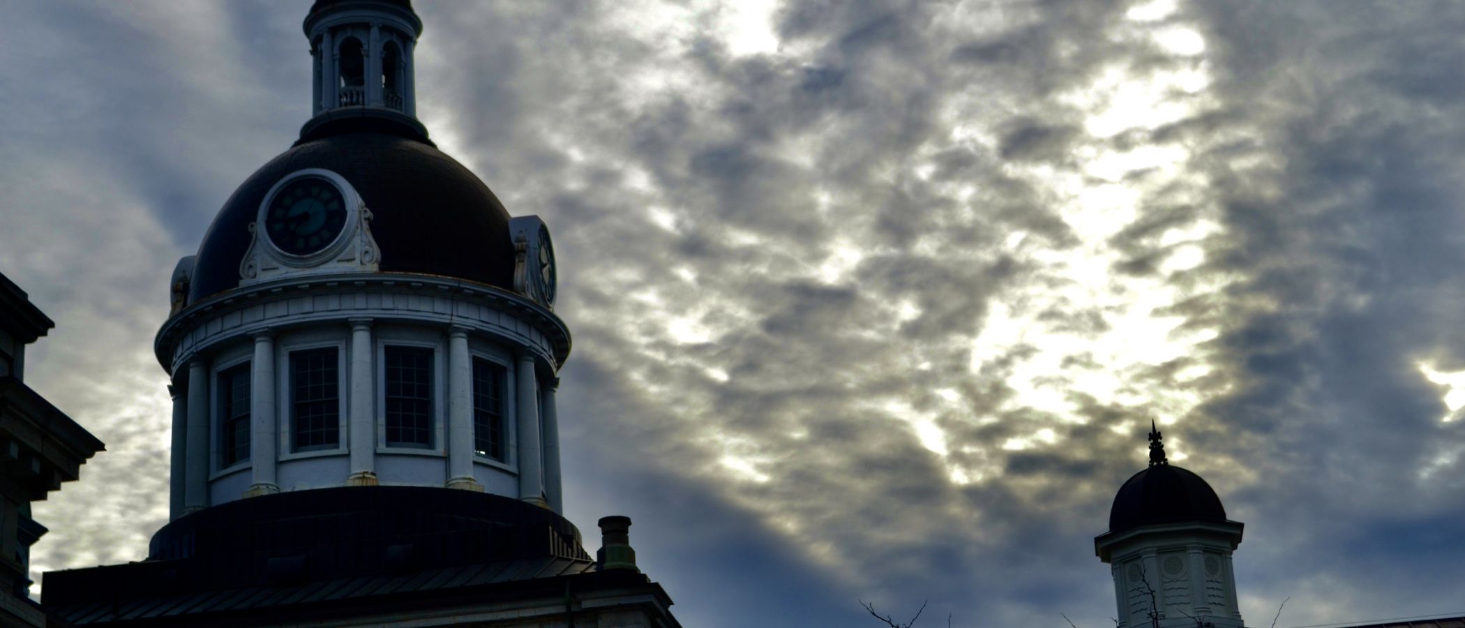 photo of Kingston city hall 