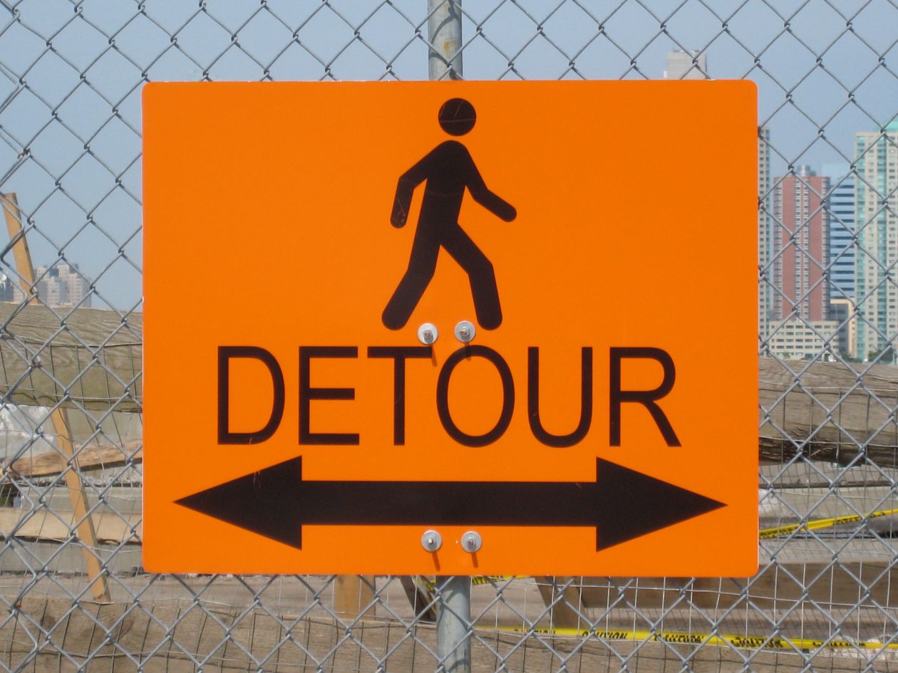 A detour sign