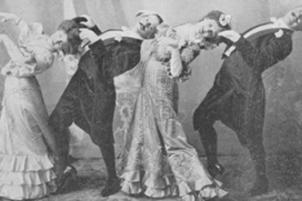 4 men and women in a line leaning back 