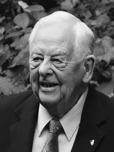 Headshot of Douglas Hanna