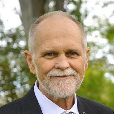 Headshot of Dr. Kevin Parker