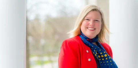 Headshot of Sue Bates